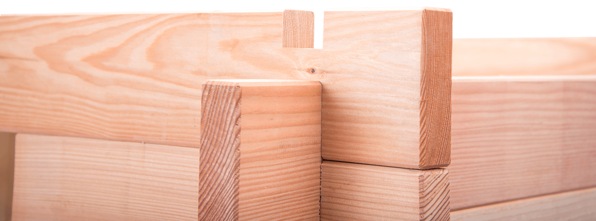 Facilite de montage bois massif